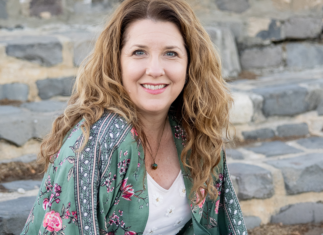 SERIES:  Yoga & Reiki Chakra Journey with Danielle Mai